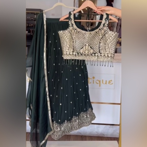 Green and Gold Lehenga - Picture 1 of 2